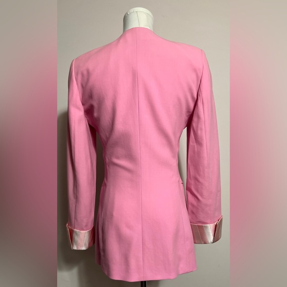 Escada Couture Elegant Pink Wool and Silk Blazer - Picture 2 of 5